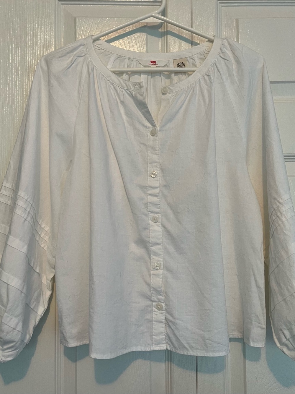 Levi's White Button-Front Peasant Blouse